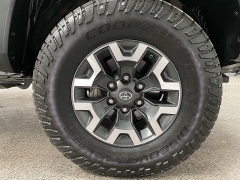Used 2018  Toyota Tacoma 4WD Double Cab TRD Off-Road Auto at Ideal Cars Llc near Mesa&comma; AZ