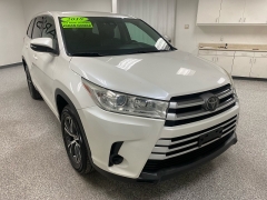 Used 2018  Toyota Highlander 4d SUV FWD LE at Ideal Cars Llc near Mesa&comma; AZ