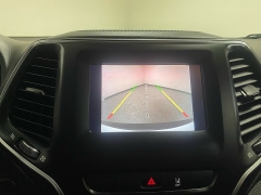 Used 2021  Jeep Cherokee Latitude 4x4 at Ideal Cars Llc near Mesa&comma; AZ