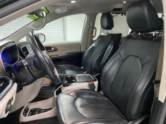 Used 2017  Chrysler Pacifica 4d Wagon Touring-L Plus at Ideal Cars Llc near Mesa&comma; AZ