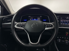 Used 2022  Volkswagen Jetta SE Auto at Ideal Cars Llc near Mesa&comma; AZ