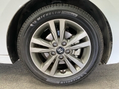 Used 2017  Hyundai Elantra 4d Sedan SE Auto at Ideal Cars Llc near Mesa&comma; AZ