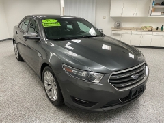Used 2017 Ford Taurus 4d Sedan FWD Limited V6 at Ideal Cars Llc near Mesa, AZ