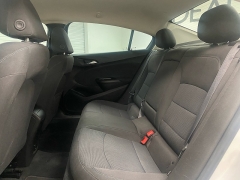 Used 2018  Chevrolet Cruze 4d Sedan LT Auto at Ideal Cars Llc near Mesa&comma; AZ