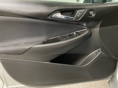 Used 2017  Chevrolet Cruze 4d Sedan LS Auto at Ideal Cars Llc near Mesa&comma; AZ