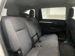 Used 2018  Toyota Highlander 4d SUV FWD LE at Ideal Cars Llc near Mesa&comma; AZ