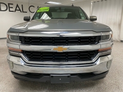 Used 2017  Chevrolet Silverado 1500 2WD Crew Cab LT at Ideal Cars Llc near Mesa&comma; AZ