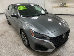 Used 2024 Nissan Altima 2.5 SV Sedan at Ideal Cars Llc near Mesa, AZ