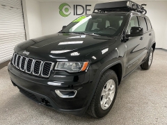  2017 Jeep Grand Cherokee 4d SUV 4WD Laredo at Ideal Cars Llc near Mesa&comma; AZ