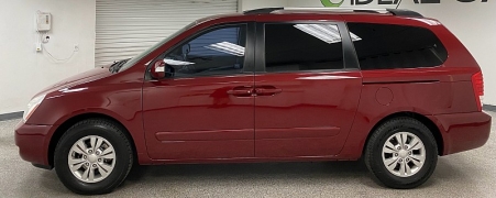 Used 2012  Kia Sedona 4d Wagon LX at Ideal Cars Llc near Mesa&comma; AZ