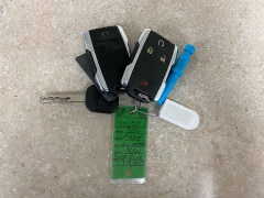 Used 2016  Chevrolet Silverado 1500 2WD Crew Cab LT at Ideal Cars Llc near Mesa&comma; AZ