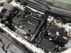 Used 2021  Chevrolet Equinox FWD 4dr LT w&sol;1LT at Ideal Cars Llc near Mesa&comma; AZ