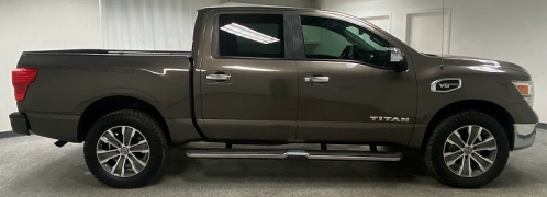 Used 2017  Nissan Titan 4WD Crew Cab SL at Ideal Cars Llc near Mesa&comma; AZ