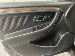 Used 2017  Ford Taurus 4d Sedan FWD Limited V6 at Ideal Cars Llc near Mesa&comma; AZ