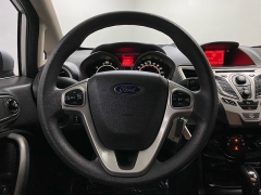 Used 2013  Ford Fiesta 4d Hatchback SE at Ideal Cars Llc near Mesa&comma; AZ
