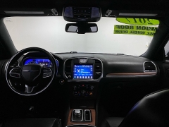 Used 2017  Chrysler 300C 4d Sedan AWD Platinum at Ideal Cars Llc near Mesa&comma; AZ