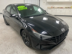 Used 2023  Hyundai Elantra SEL IVT at Ideal Cars Llc near Mesa&comma; AZ