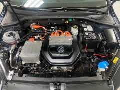 Used 2016  Volkswagen e-Golf 4d Hatchback SE at Ideal Cars Llc near Mesa&comma; AZ