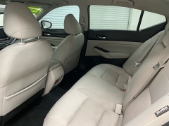 Used 2021  Nissan Altima 2&period;5 SR Sedan at Ideal Cars Llc near Mesa&comma; AZ