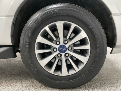 Used 2017 Ford Expedition 4d SUV 4WD XLT at Ideal Cars Llc near Mesa, AZ