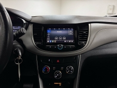 Used 2020  Chevrolet Trax 4d SUV FWD LS at Ideal Cars Llc near Mesa&comma; AZ