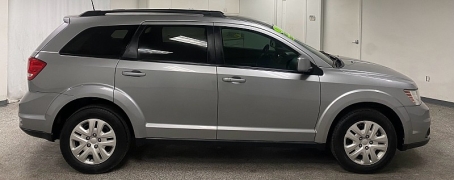 Used 2019  Dodge Journey 4d SUV FWD SE 3&period;6L at Ideal Cars Llc near Mesa&comma; AZ