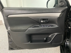 Used 2016 Mitsubishi Outlander 4d SUV FWD ES at Ideal Cars Llc near Mesa, AZ
