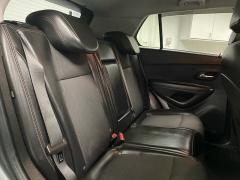 Used 2019  Chevrolet Trax 4d SUV AWD LT at Ideal Cars Llc near Mesa&comma; AZ