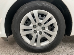 Used 2017  Chevrolet Sonic 4d Hatchback LT w&sol;1FL at Ideal Cars Llc near Mesa&comma; AZ