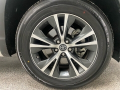 Used 2018  Toyota Highlander 4d SUV FWD LE at Ideal Cars Llc near Mesa&comma; AZ