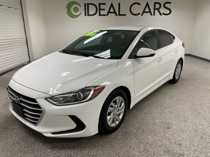 2017 Hyundai Elantra SE's photo