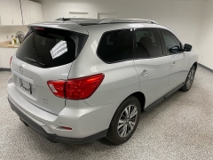 Used 2018  Nissan Pathfinder 4d SUV 4WD SV at Ideal Cars Llc near Mesa, AZ