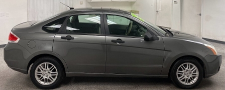 Used 2010  Ford Focus 4d Sedan SE at Ideal Cars Llc near Mesa&comma; AZ