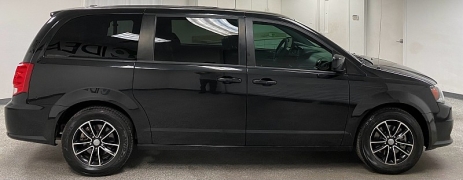 Used 2018  Dodge Grand Caravan 4d Wagon SE Plus at Ideal Cars Llc near Mesa&comma; AZ