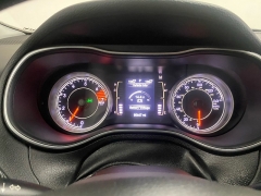 Used 2021  Jeep Cherokee Latitude 4x4 at Ideal Cars Llc near Mesa&comma; AZ