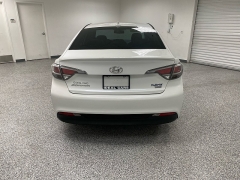 Used 2016 Hyundai Sonata Hybrid 4d Sedan Limited w/Blue Pearl Interior at Ideal Cars Llc near Mesa, AZ