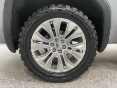 Used 2020  GMC Sierra 1500 4WD Crew Cab Denali at Ideal Cars Llc near Mesa&comma; AZ