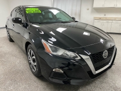 Used 2020  Nissan Altima 4d Sedan FWD 2&period;5L S at Ideal Cars Llc near Mesa&comma; AZ