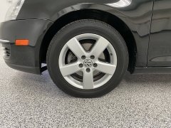 Used 2010 Volkswagen Jetta 4d Sedan 2.5 S Auto/PZEV at Ideal Cars Llc near Mesa, AZ