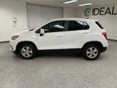 Used 2022 Chevrolet Trax FWD 4dr LS at Ideal Cars Llc near Mesa, AZ