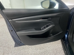 Used 2021 Mazda Mazda3 Hatchback 2.5 S Auto FWD at Ideal Cars Llc near Mesa, AZ