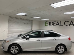 Used 2017  Chevrolet Cruze 4d Sedan LS Auto at Ideal Cars Llc near Mesa&comma; AZ