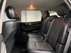 Used 2019  Nissan Pathfinder 4d SUV FWD S at Ideal Cars Llc near Mesa&comma; AZ