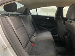 Used 2017  Chevrolet Cruze 4d Sedan LS Auto at Ideal Cars Llc near Mesa&comma; AZ