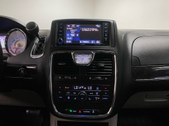 Used 2016  Chrysler Town & Country 4d Wagon Touring at Ideal Cars Llc near Mesa&comma; AZ