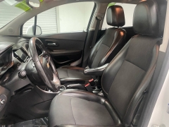 Used 2020 Chevrolet Trax 4d SUV FWD LT at Ideal Cars Llc near Mesa, AZ
