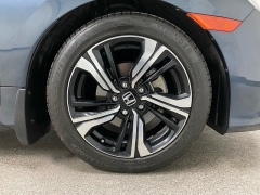 Used 2017  Honda Civic Sedan 4d Touring at Ideal Cars Llc near Mesa&comma; AZ