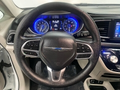 Used 2020 Chrysler Pacifica 4d Wagon Touring at Ideal Cars Llc near Mesa, AZ