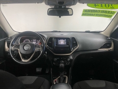 Used 2014  Jeep Cherokee 4d SUV FWD Latitude at Ideal Cars Llc near Mesa&comma; AZ