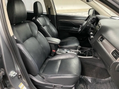 Used 2020 Mitsubishi Outlander 4d SUV AWC ES at Ideal Cars Llc near Mesa, AZ